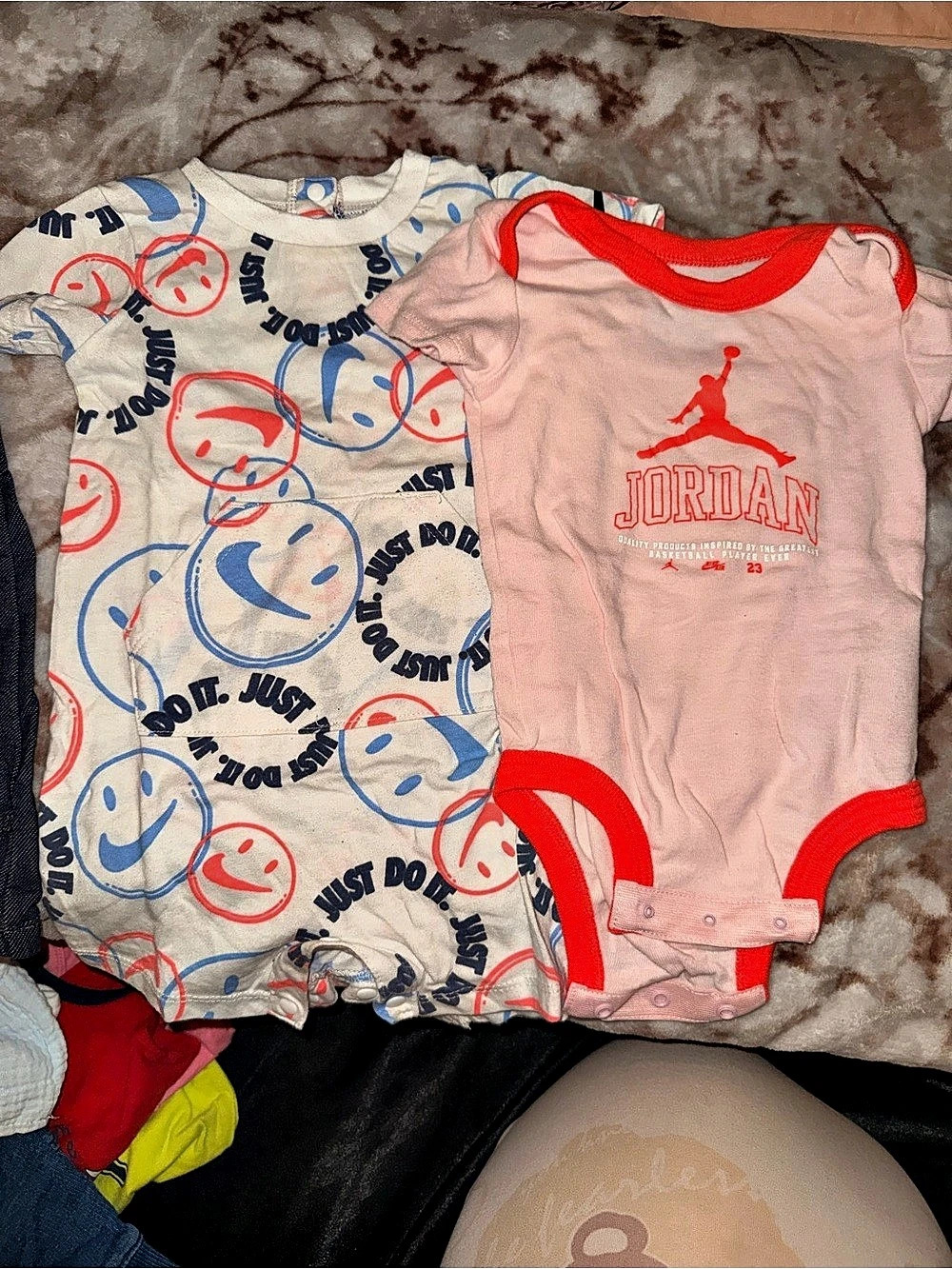 Jordan Baby Bodysuit Set Pink & White Baby 12M